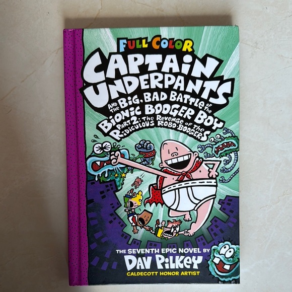Captain Underpants Full Color Book - Picture 1 of 2